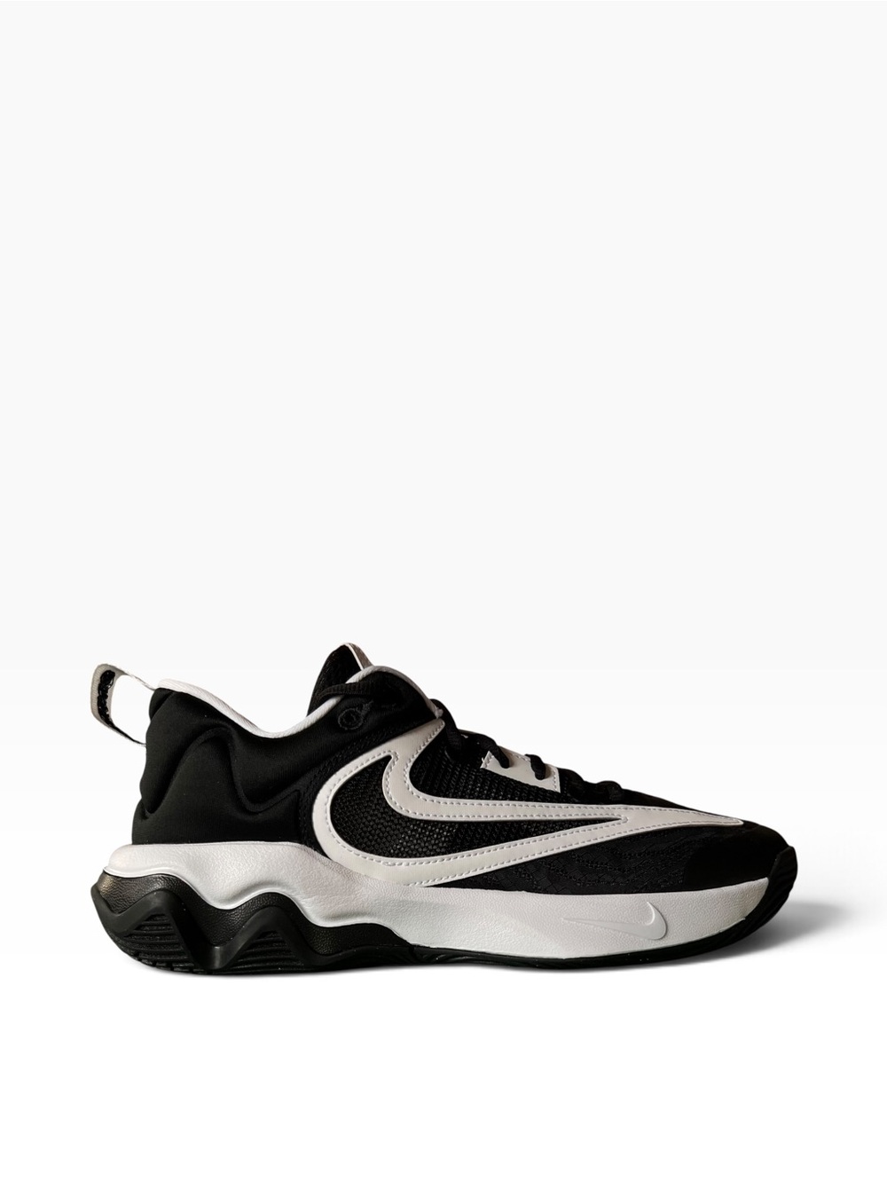 Nike Giannis Immortality 4 Black White Basketball Shoes Men’s 8.5 NIB